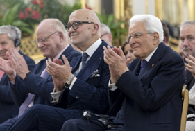 Ricevuti dal Presidente della Repubblica i partecipanti al 30° Seminario di Venezia per la Stampa Britannica  organizzato dall’Ambasciata d’Italia a Londra. Mattarella: “Il giornalismo libero è antidoto contro gli abusi. Quello del giornalismo è  impegno di verità e di libertà che viene spesso pagato a caro prezzo”
