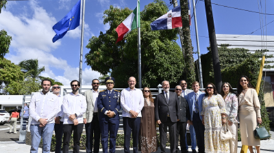 Repubblica Dominicana, l’Ambasciatore Queirolo Palmas in visita a Santiago de los Caballeros. Inaugurata la nuova sede del Vice Consolato Onorario e conferito l’Ordine della Stella d’Italia ad Arquimedes Cabrera