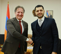 Armenia, incontro dell’Ambasciatore d’Italia Ferranti con il Ministro dell’Ambiente Matevosyan