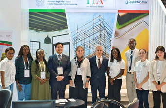 Senegal , l’Ambasciatrice Bertolini all’inaugurazione del padiglione italiano alla Fiera SENCON