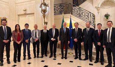 Ambasciata d’Italia a Buenos Aires: missione della Dante Alighieri in Argentina, rafforzata la rete delle scuole italiane e la cooperazione nell’ambito dell’istruzione