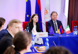 Armenia, visita dell’Ambasciatore Ferranti all’Università Internazionale Eurasia in occasione della simulazione del Vertice della Comunità Politica Europea