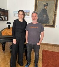 L’Istituto Italiano di Cultura di Praga porta l’Italia in scena nella Repubblica Ceca: “Autoritratto” di Davide Enia apre la rassegna dedicata al teatro italiano contemporaneo; a giugno appuntamento con Iaia Forte