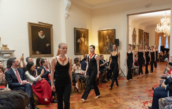 Regno Unito, “Coral and Cameos – Catwalk and Exhibition”: evento all’Ambasciata a Londra per la Giornata Nazionale del Made in Italy