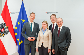 Riforma dell’istruzione in Austria, gli Ambasciatori di Italia Francia e Spagna incontrano il Capo di Gabinetto del Ministro federale Wiederkehr: L’insegnamento delle lingue straniere romanze verrà mantenuto nei programmi scolastici e nelle scuole