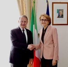 Il Vice Ministro Cirielli incontra la nuova Ambasciatrice di Francia Anne-Marie Descôtes