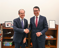 Australia,  L’Ambasciatore d’Italia Lener incontra Patrick Gorman, Assistant Minister del Primo Ministro