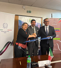 Senegal , l’Ambasciatrice Bertolini firma accordo per progetto di agricoltura sostenibile finanziato dall’ Agenzia Italiana per la Cooperazione allo Sviluppo