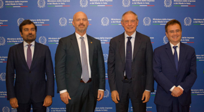 Mimit: il Ministro Urso ha incontrato Roberts (Heritage Foundation). Focus su collaborazione scientifica, produttiva e tecnologica tra Italia-Usa
