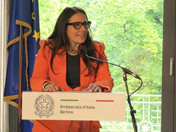 Ministro Locatelli: Inaugurata a Berlino la mostra sulla Carta di Solfagnano