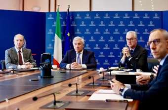 Tajani presiede riunione con gli Ambasciatori in Iran, Israele, Libano e Stati Uniti