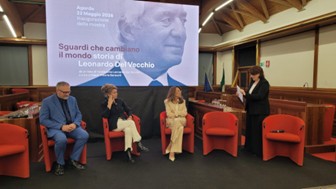 Veneto, Associazione Bellunesi nel Mondo : Agordo celebra Leonardo Del Vecchio con una mostra e un nuovo progetto per gli studenti del territorio