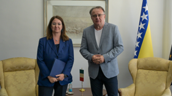Bosnia Erzegovina, incontro dell’Ambasciatrice d’Italia Castellani con il Primo Ministro Nikšić e il Ministro dell’Energia  Lakić