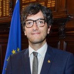 CIE in Italia anche agli iscritti AIRE, il presidente Comites Manchester Ardito: “Grande soddisfazione, un miglioramento concreto per gli italiani all’estero”