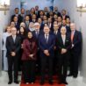 Il Vice Ministro degli Esteri Cirielli celebra il centenario delle relazioni tra Italia e Yemen con i giovani diplomatici yemeniti
