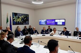 Il Ministro Tajani riunisce alla Farnesina il sistema produttivo per un aggiornamento su Hormuz e sulle misure a sostegno delle imprese
