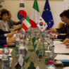 Italia-Corea del Sud: il Ministro Urso firma MoU con il viceministro delle PMI e Startup Roh Yong-seok