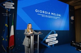 Presentato al MIM il piano di mobilità educativa “Gli studenti italiani in Europa”, Meloni: “Mettiamo a disposizione risorse per consentire ad almeno 150 mila ragazzi e ragazze di vivere un periodo di studio e di formazione in un Paese europeo per migliorare la propria capacità di parlare una lingua straniera