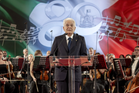 80 anni della Repubblica, Mattarella al Corpo Diplomatico accreditato in Italia: “In una realtà internazionale frammentata e complessa il ruolo della diplomazia è ancora più essenziale”