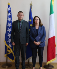 Sarajevo, incontro tra l’Ambasciatrice d’Italia Castellani e il Viceministro della Difesa della Bosnia Erzegovina Goganović
