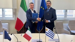 Italia-Uruguay: firmato accordo  per reciproco riconoscimento delle patenti di guida