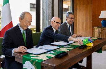 Giappone, GREEN×EXPO 2027 di Yokohama : l’Italia firma all’Ambasciata a Tokyo il contratto ufficiale di partecipazione nel segno dell’economia circolare