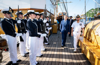 L’Ambasciatore d’Italia ad Ottawa Cattaneo ha partecipato agli eventi organizzati a bordo della Nave Scuola “Amerigo Vespucci” a Québec City