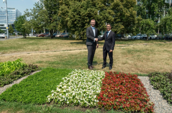 Repubblica Ceca, a Praga Tricolore italiano floreale