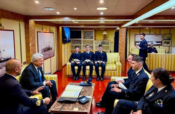 Irlanda, l’Ambasciatore d’Italia Faganello in visita alla Nave Etna in sosta a Dublino