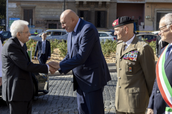 Commemorazione dell’83° anniversario della Difesa di Roma, Ministro Crosetto “La pace, la libertà e la democrazia non sono conquiste garantite per sempre. Vanno custodite”