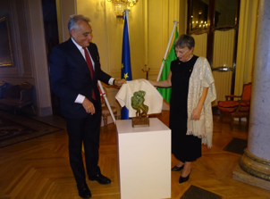 Ambasciata d’Italia a Madrid: cerimonia di consegna della seconda edizione del premio “Aldo Olcese” alla Professoressa Biscari