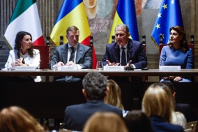 Il Vice Ministro Cirielli alla Conferenza su InCE e ricostruzione dell’Ucraina