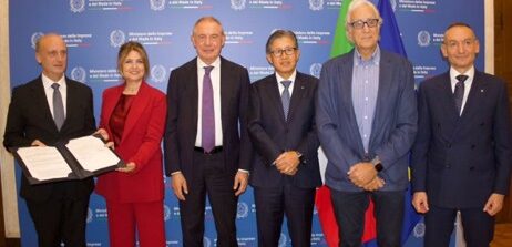 Italia-Giappone: intesa Mimit-Nippon Sanso Holdings su investimenti in elettronica e semiconduttori. Urso:  “Il nostro Paese è piattaforma strategica per lo sviluppo delle tecnologie avanzate al servizio della competitività industriale europea”